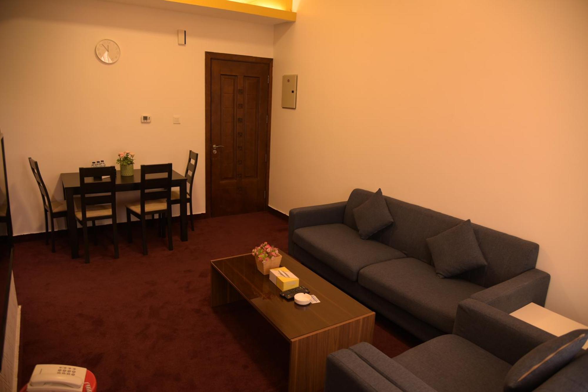 Dahlia Hotel Apartment Riggae Kuwait City Exteriér fotografie